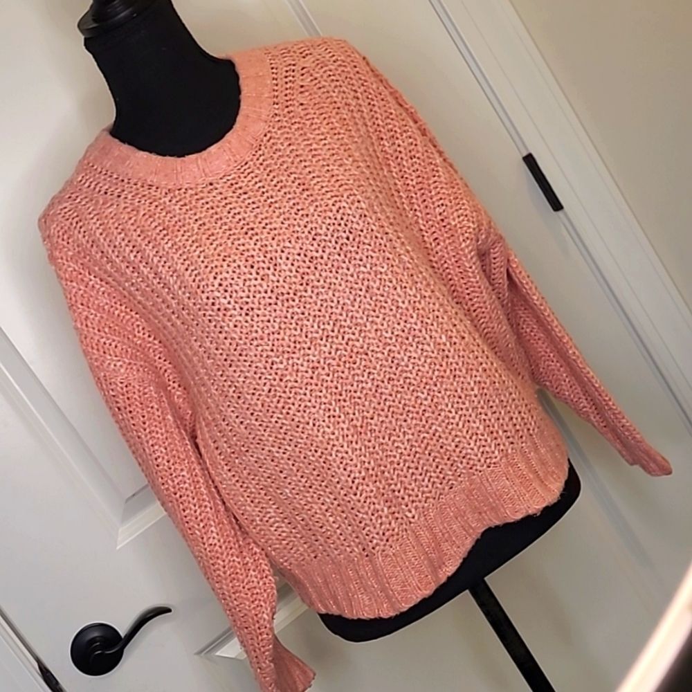 AEO Pink Crew Neck Sweater